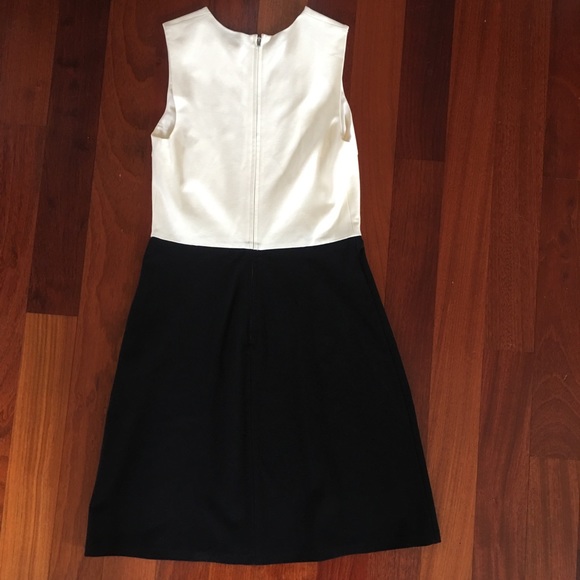 Theory Reneid Dress - Picture 4 of 8